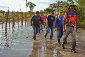 IMG-20220423-WA0201-300x200 Prefeitura de Barreirinha realiza ações emergenciais da operação enchente