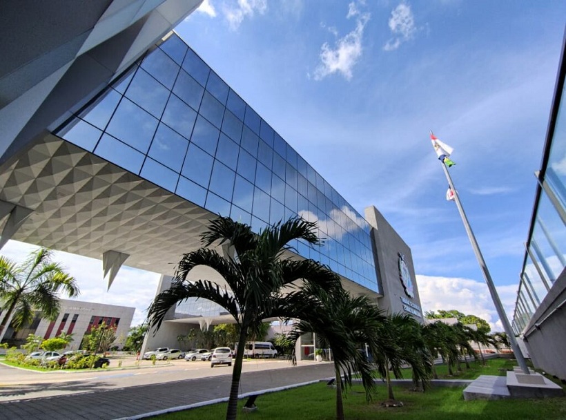 fachada tribunal