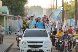 IMG-20220911-WA0049-300x200 Wilson Lima destaca pavimentação de Barreirinha e reforma de estádio em parceria com Glenio Seixas