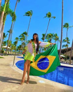 IMG-20221006-WA0166-240x300 Brenda Beltrão disputa coroa internacional no Miss América Latina 2022