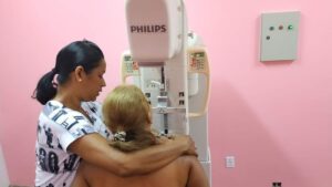 F1251AB9-89D2-4F39-827C-F0D9D940D7CB-300x169 Saúde da mulher tem atenção e serviços especializados da Prefeitura de Parintins
