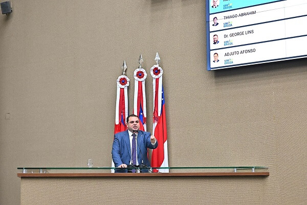 Ao repudiar ataques racistas a Vinicius Jr. deputado Roberto Cidade reforca lei estadual que promove a igualdade racial