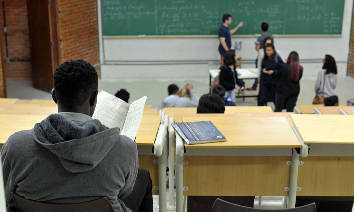 ONGs têm cursos gratuitos de capacitação para jovens