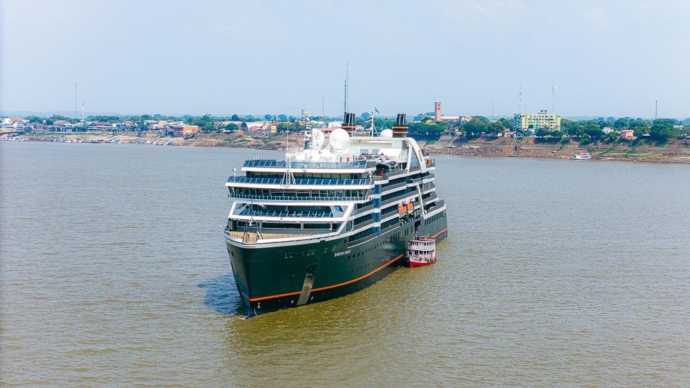 Seabourn Pursuit