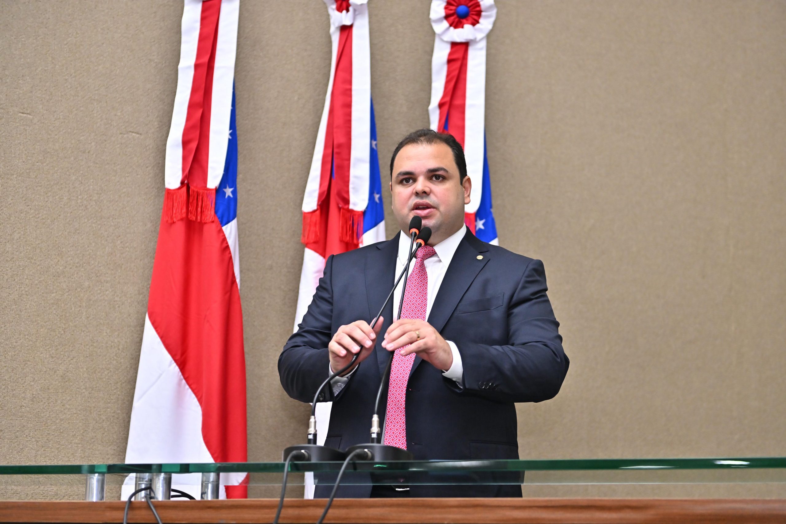 deputado estadual Roberto Cidade (UB)