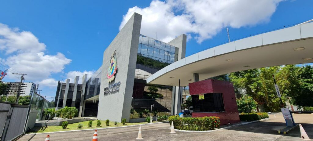 fachada tce 1