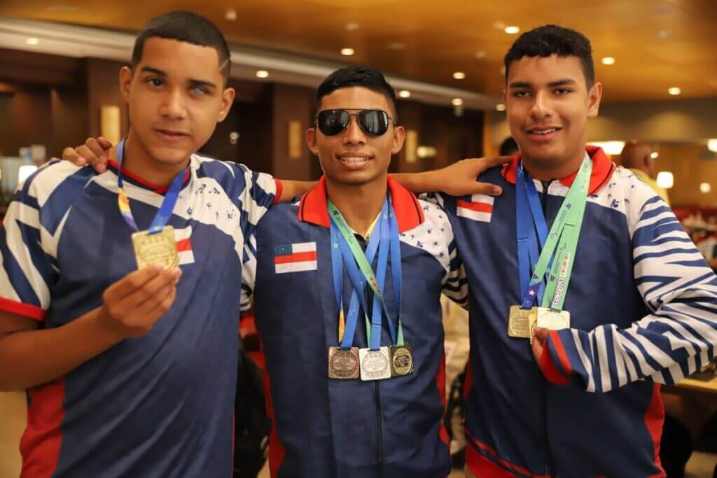 Em 2023 mais de 350 alunos da rede estadual representaram o Amazonas em competicoes esportivas e pedagogicas