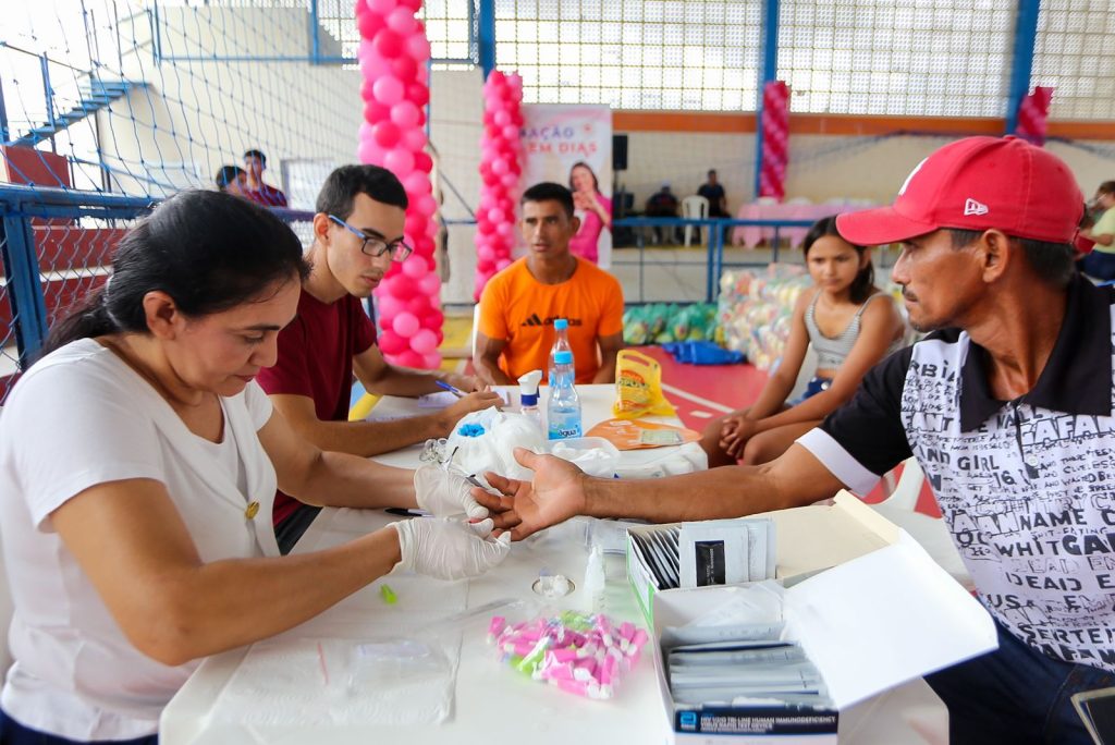 deputada-estadual-Mayra-Dias-Avante-3-1024x684 Mayra Dias leva ações sociais, de saúde e cidadania para as comunidades da região da Valéria, em Parintins.