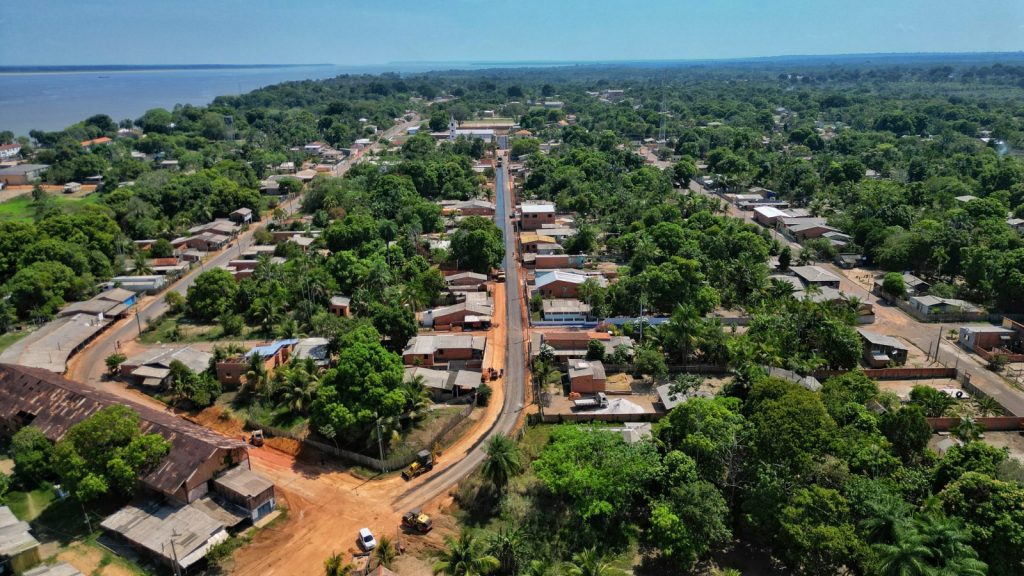 WhatsApp-Image-2024-10-21-at-12.53.13-1024x576 Prefeitura de Parintins conclui asfaltamento do ramal do Mato Grosso, na Vila Amazônia, e avança para a Valéria