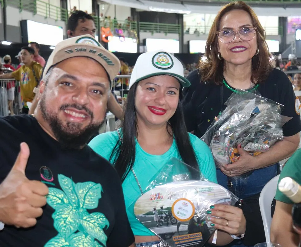 Carnaval na Floresta 2025: Detran-AM promove ação de conscientização no desfile das escolas de samba do Grupo Especial