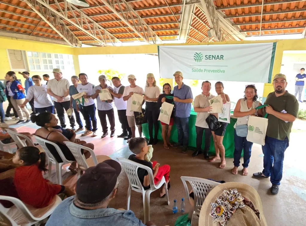Prefeitura-de-Parintins-e-Senar-realizam-grande-acao-de-1-1024x759 Ação de Saúde e Cidadania Beneficia Trabalhadores Rurais em Vila Amazônia